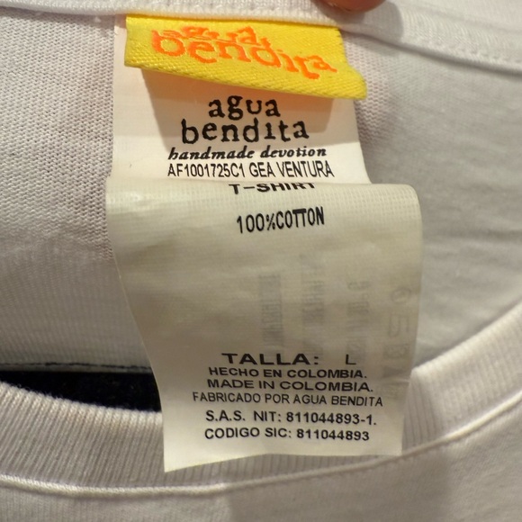 Aqua Bendita Graphic T-Shirt with Floral Scenic Design - Picture 5 of 6